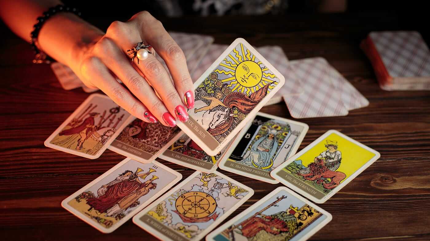 Unlock Your Destiny with a Simple Tarot Spread